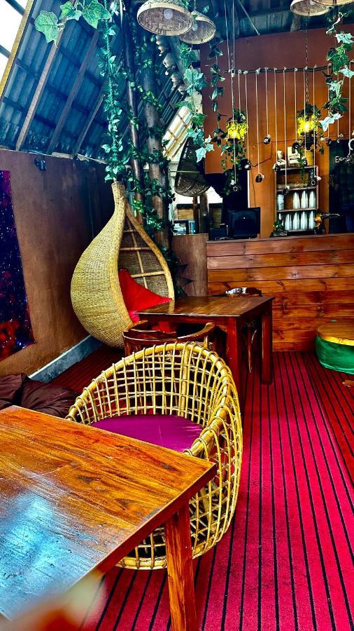 A Lounge Hostel And Cafe Ella Εξωτερικό φωτογραφία