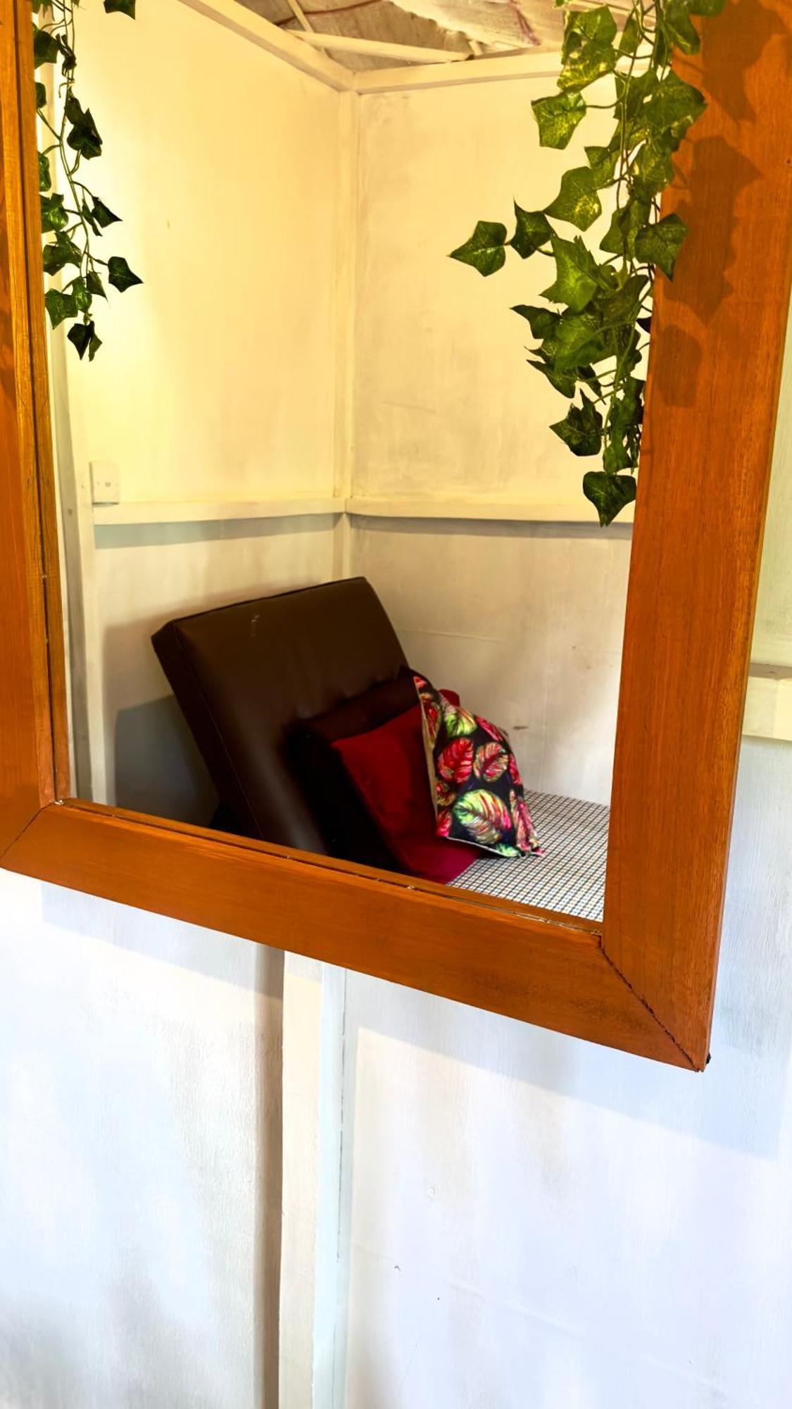 A Lounge Hostel And Cafe Ella Εξωτερικό φωτογραφία