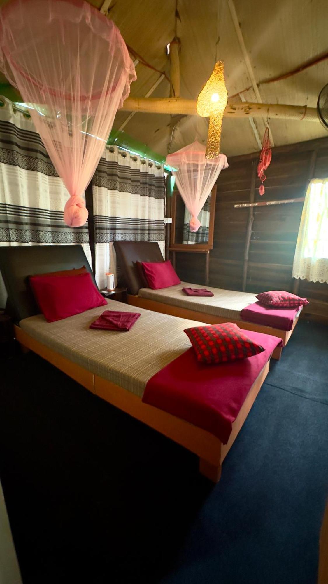 A Lounge Hostel And Cafe Ella Εξωτερικό φωτογραφία