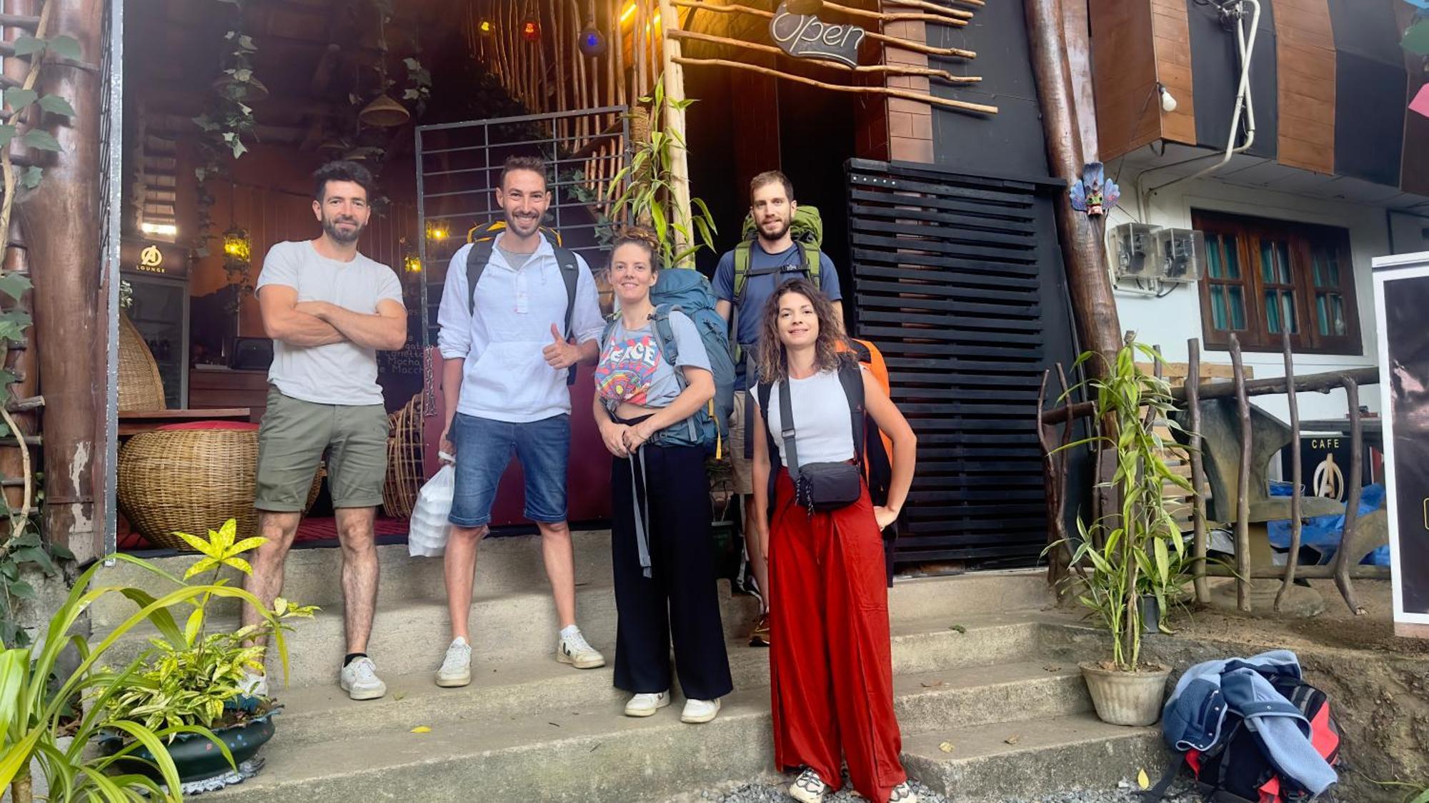 A Lounge Hostel And Cafe Ella Εξωτερικό φωτογραφία